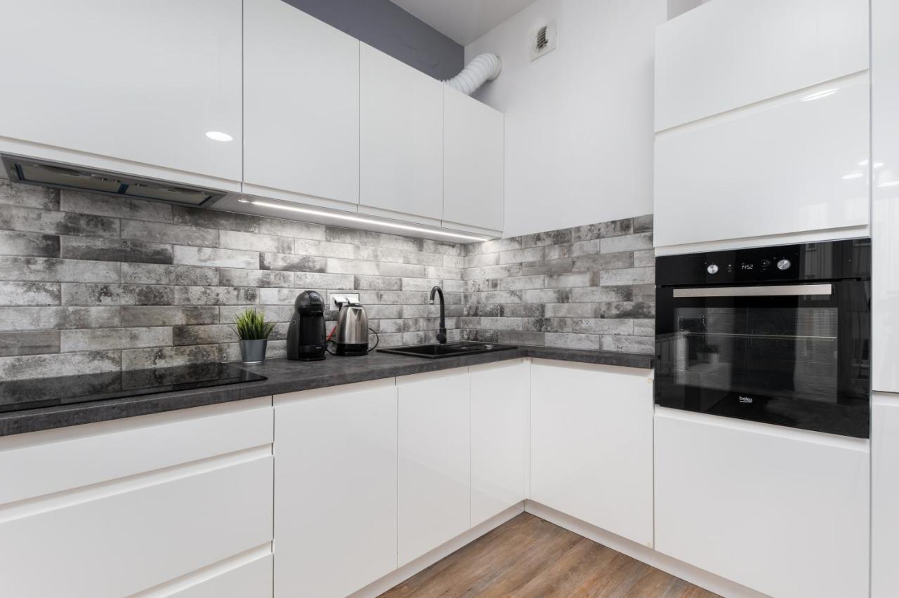 Rakowska 14A 1 Bedroom By Homeprime Warsaw Exterior photo